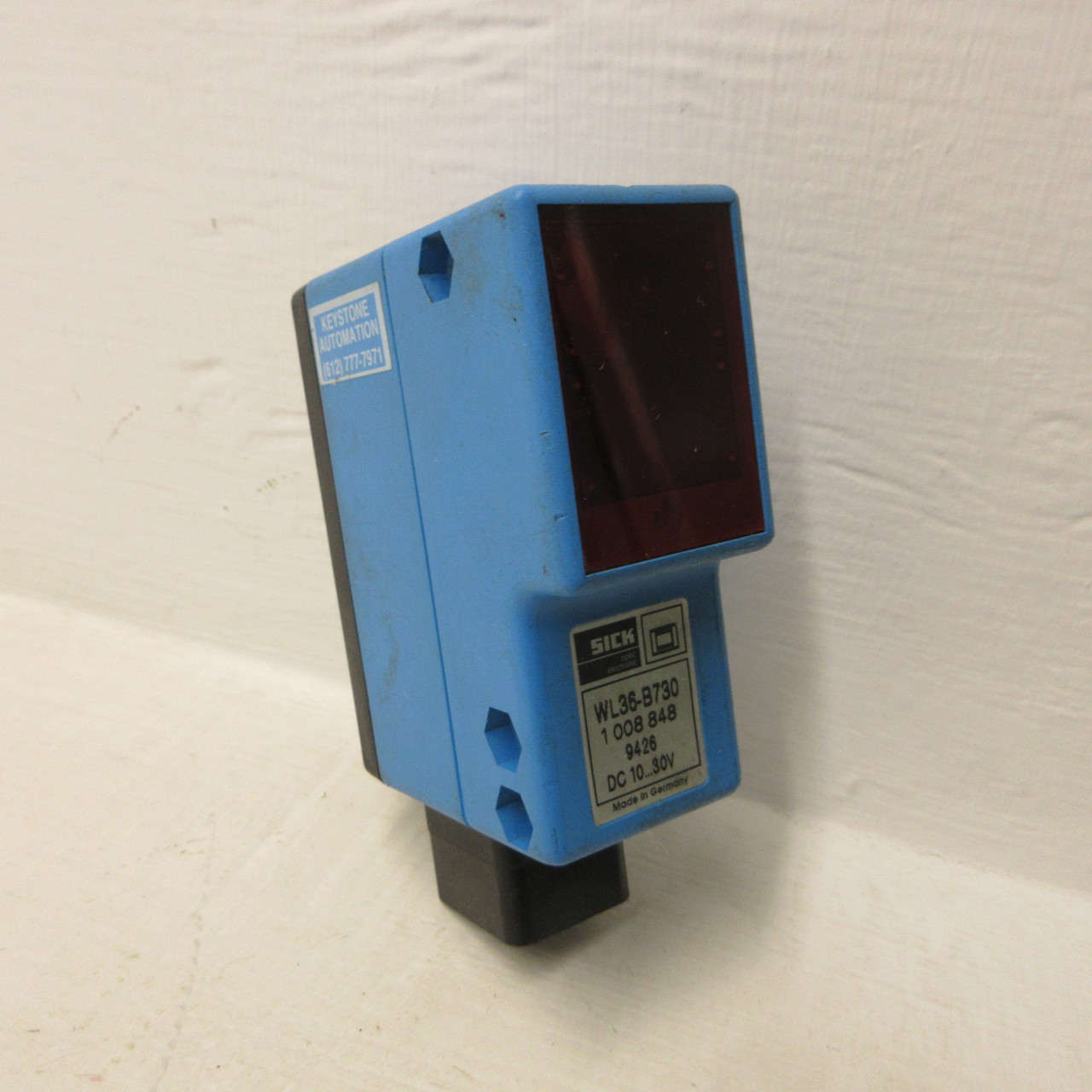 Image of SICK WL36-B730 Photoelectric Sensor 7 Pin Square Plug 10...30VDC 0-23M Range