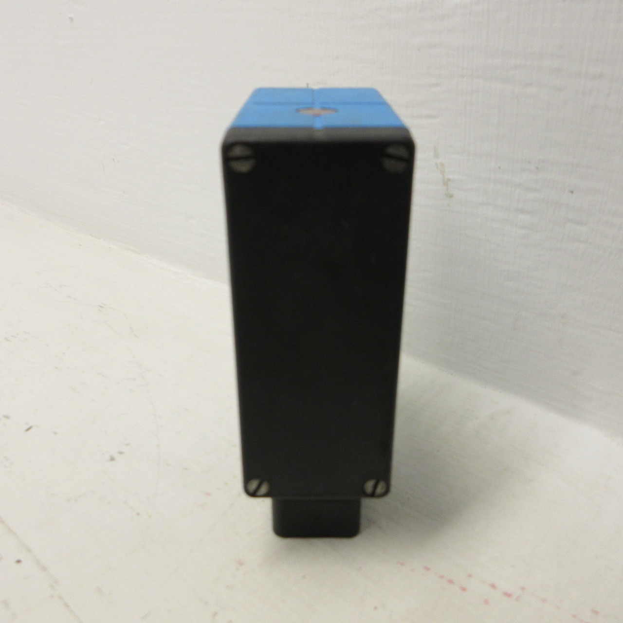 SICK WL36-B730 Photoelectric Sensor 7 Pin Square Plug 10...30VDC 0-23M Range (AH1897-1)