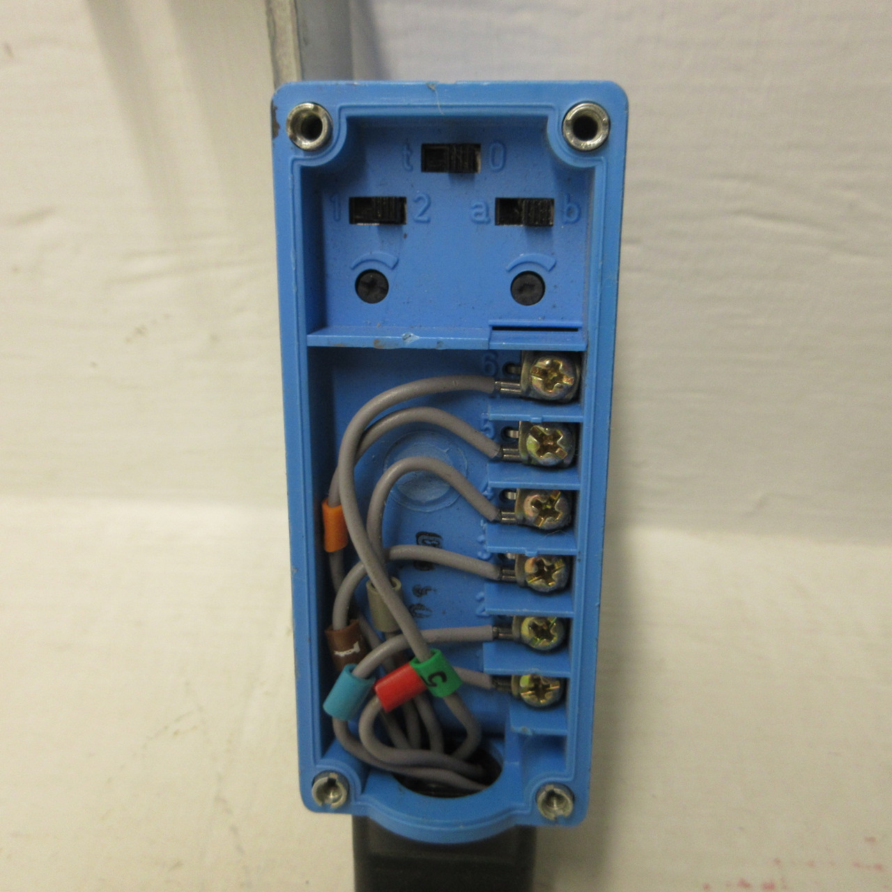SICK WL36-B730 Photoelectric Sensor 7 Pin 10...30VDC 0-23M Range (missing back) (AH1898-1)