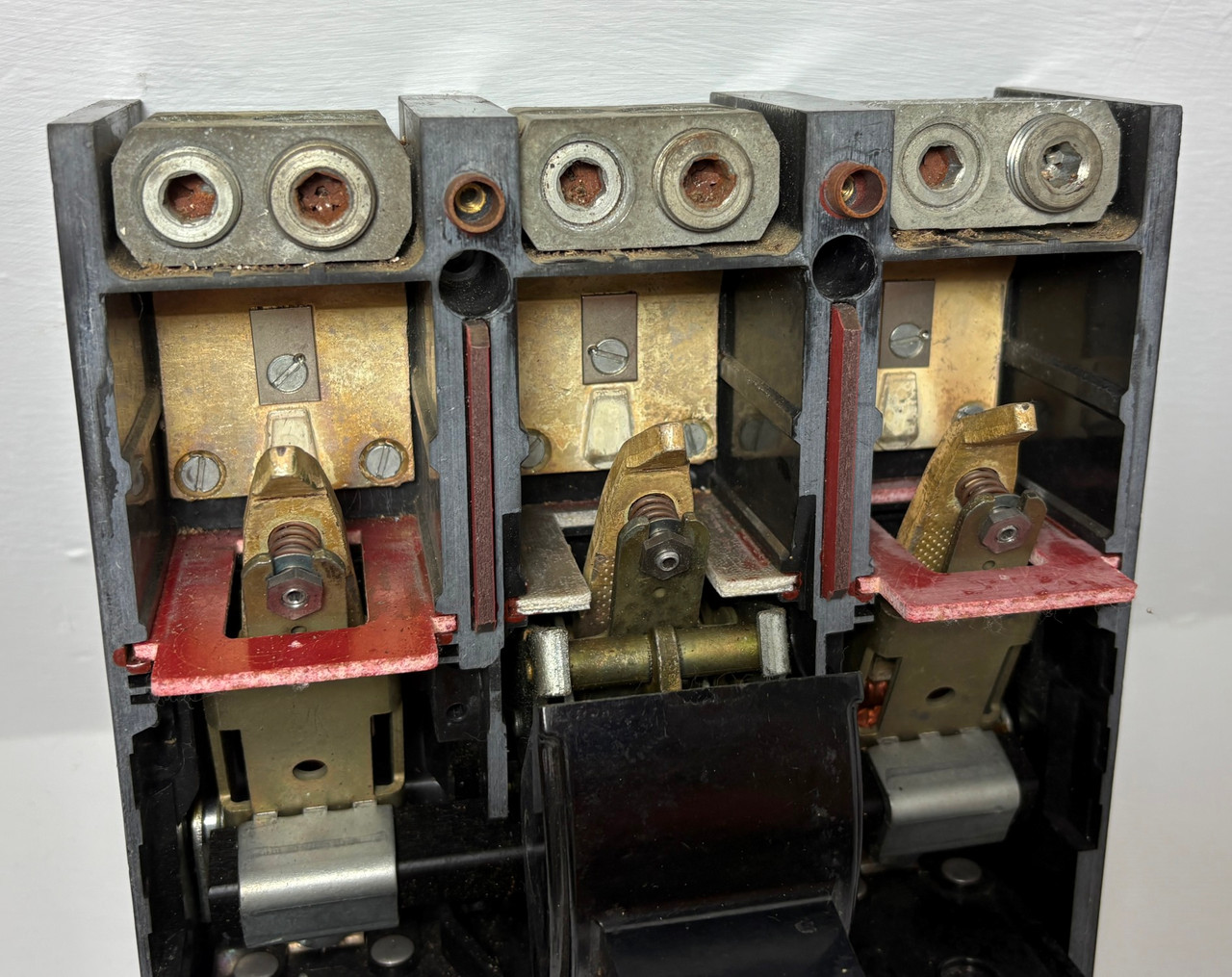GE TJD432400 400A Circuit Breaker 240V 3P 400 Amp General Electric (EM6065-1)