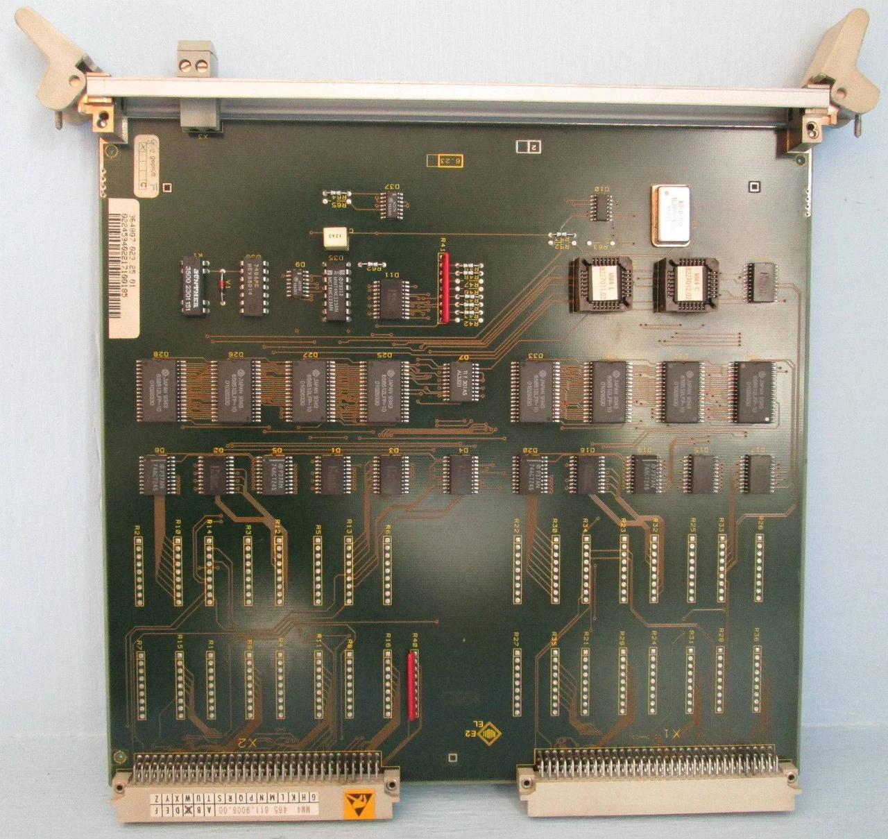 3rd Image of EBI3716