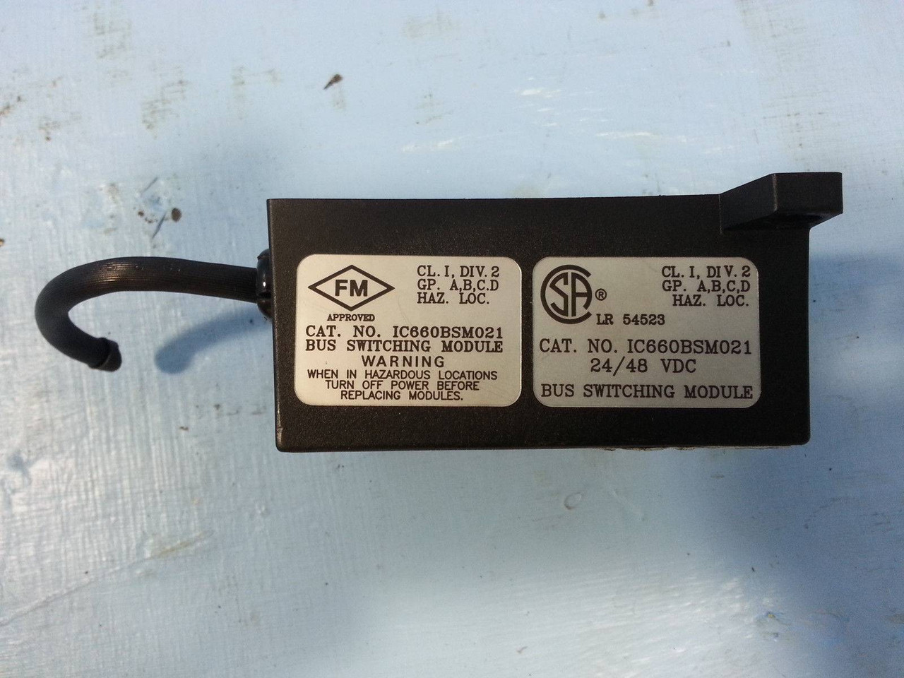 GE Fanuc IC660BSM021D Genius Bus Switching Module IC660BSM021D 24/48 VDC (EBI1842-1)