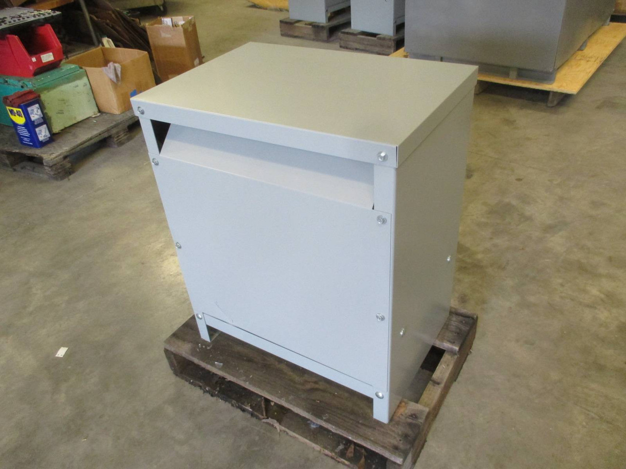 NEW Hevi Duty 34 kVA 460 Delta - 460Y/266 V DT651H34S 3PH Isolation Transformer (EBI2380-5)