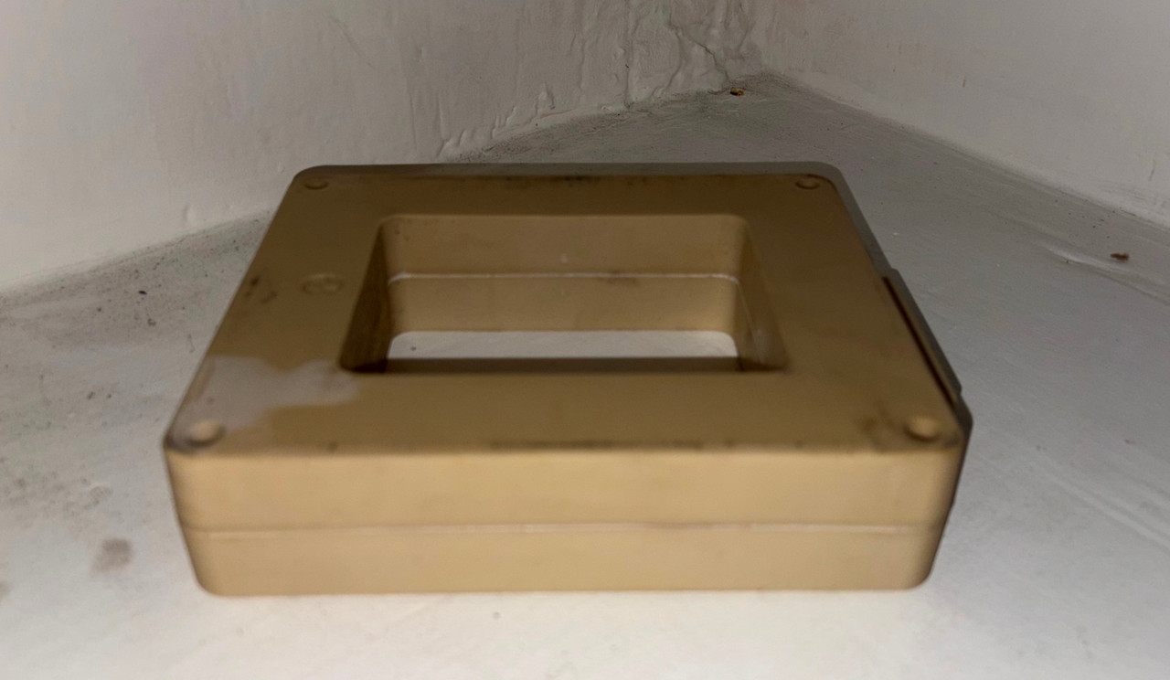 Instrument Transformers 560-162 Current Transformer 1600:5 Ratio 10kV BIL IT CT (EBI2499-10)