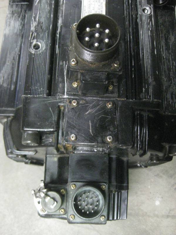 Yaskawa SGMDH-45A2B-YR13 32.4A AC Servo Motor 4.5 kW 3PH SGMDH45A2BYR (EBI5392-1)