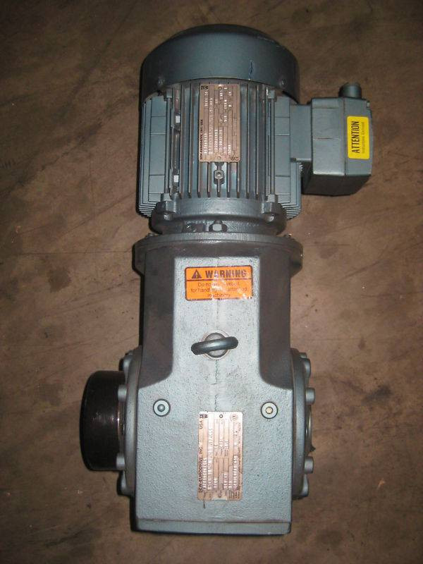Sew Eurodrive KA76SDT 1 HP Ratio:118.4 Gear Reducer NEW (EBI3635-1)