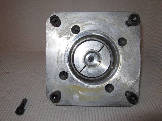 Alpha SPK 140-MX2-8-051-001 Gear Reducer Head 4000 RPM B5/B5 surface rust (EBI0412-3)