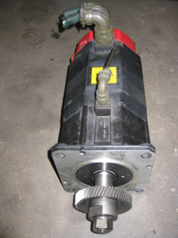 Fanuc A06B-0501-B756 AC Servo Motor 2000 rpm Model 10 Plug Terminal Flaw (EBI1334-1)