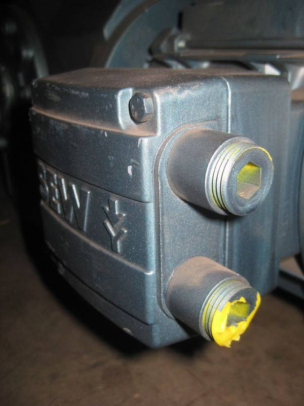 Sew Eurodrive K76SDT 1 HP Ratio:118.45 Gear Reducer NEW (EBI3632-1)