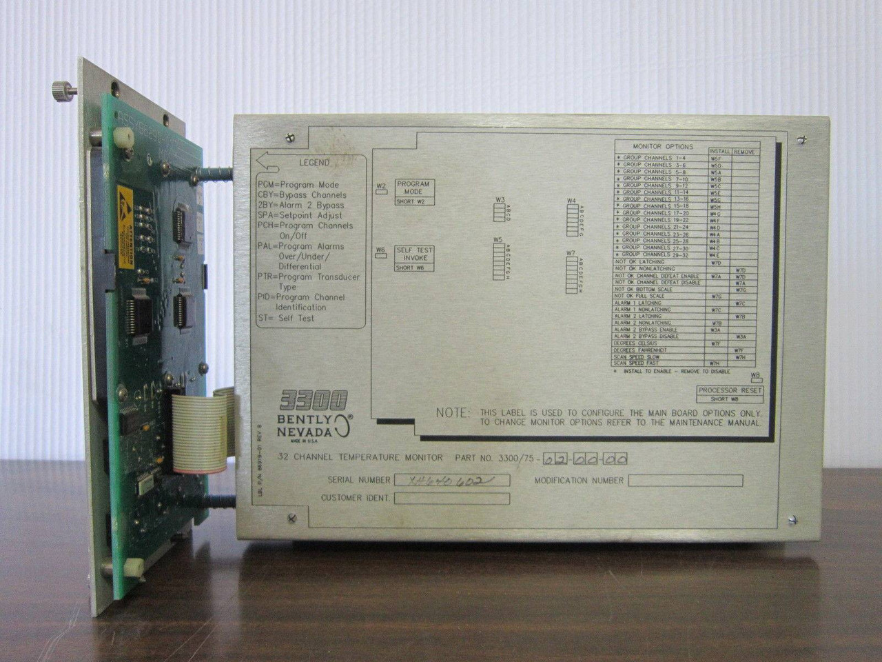 Bently Nevada 3300/75 32 Channel Temperature Monitor PLC 3300/75-02-00-00 330075 (EBI0508-1)