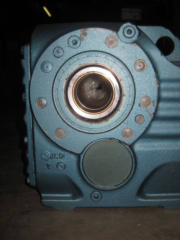 Sew Eurodrive KH77DT90 1.5 HP Ratio:113.56 Gear Reducer (EBI3639-1)