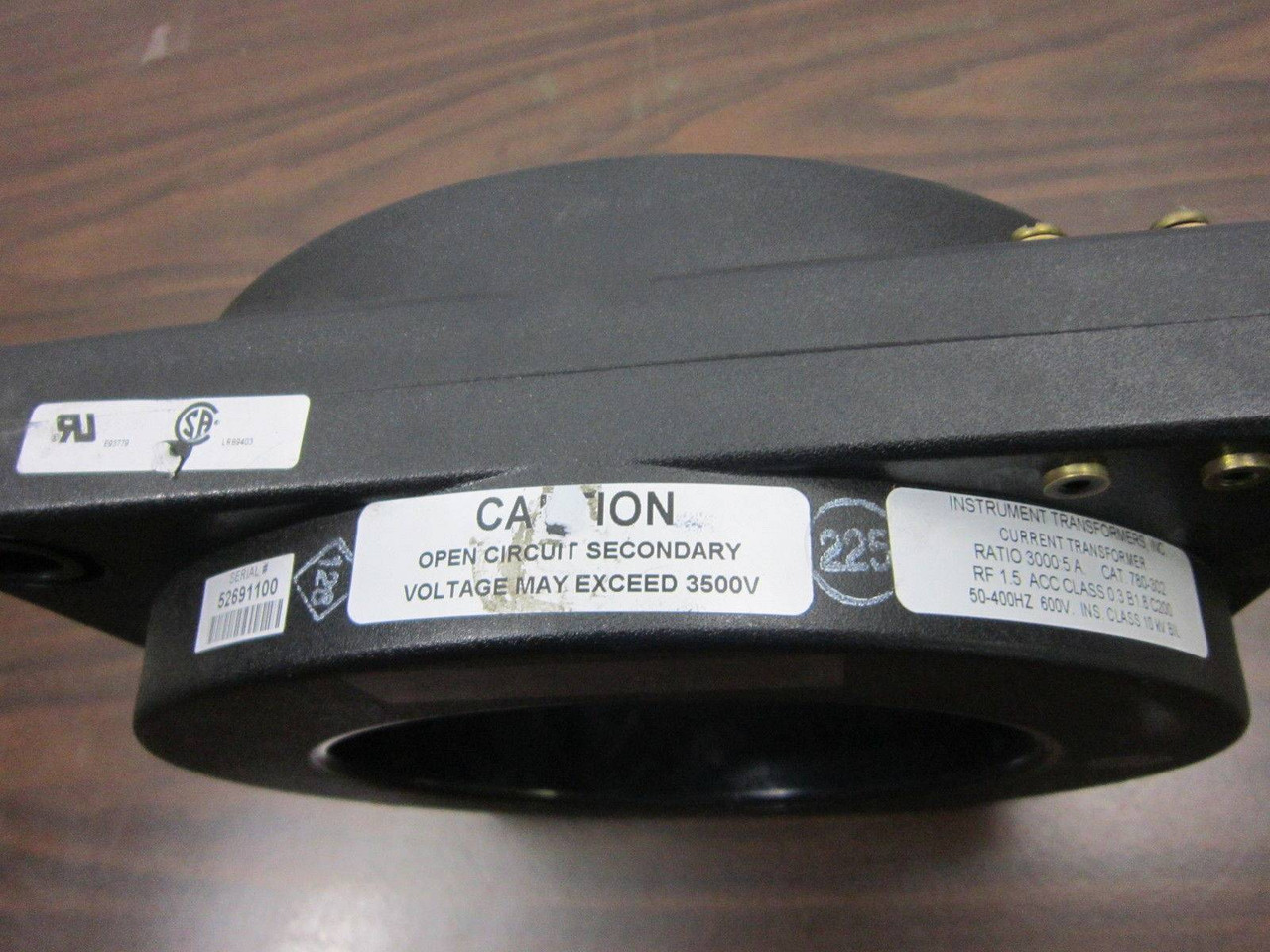 Instrument Transformer 780-302 Current Transformer Ratio 3000:5 A 600V 10kV (EBI2477-24)