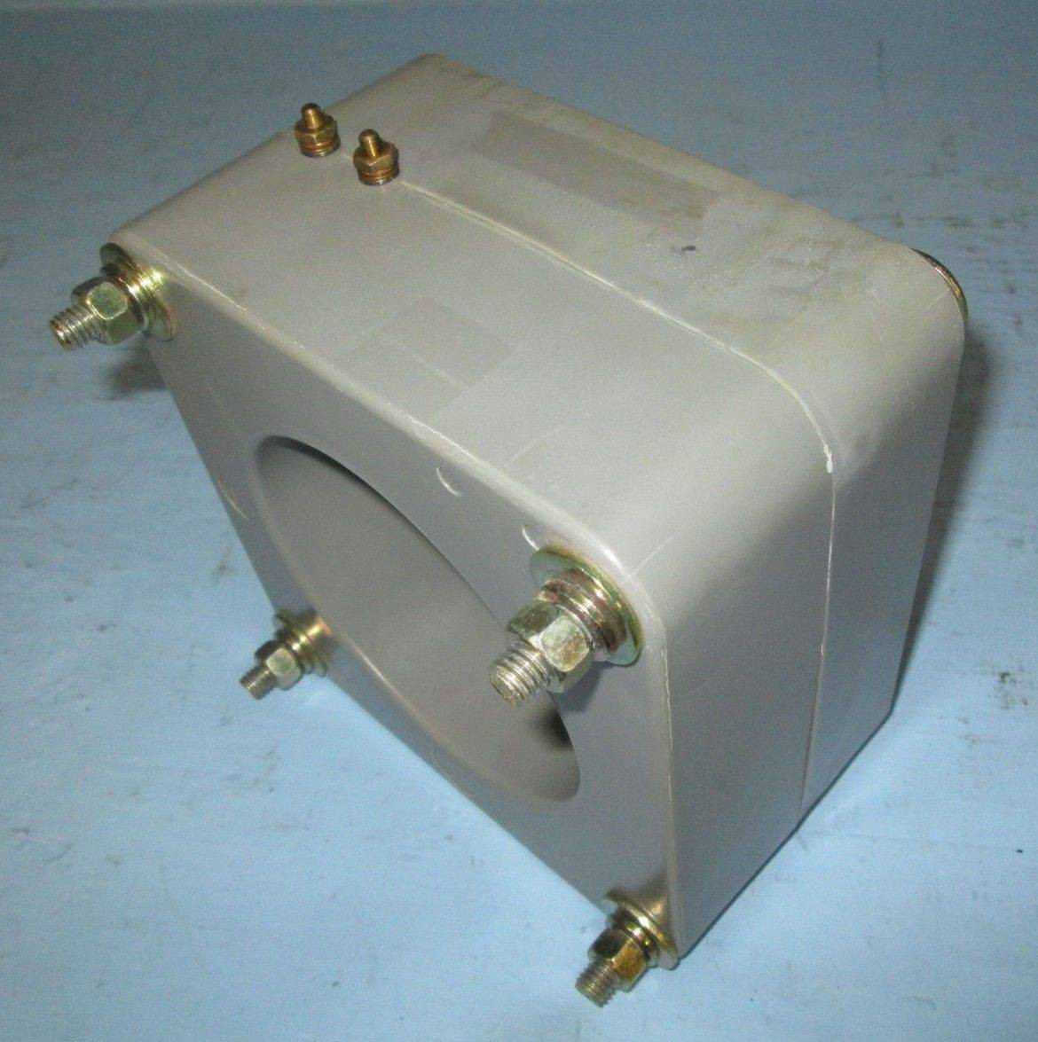 Westinghouse Ratio 1200:5A 7525A30G14 600V Current Transformer CT SCG-5 ABB (EBI5267-2)