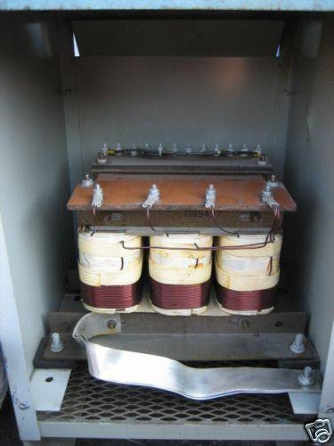 Hitran 8 kVA 460 to 460Y/266 V D3000844H6 3 Phase Isolation Dry Type Transformer (EBI2389-5)