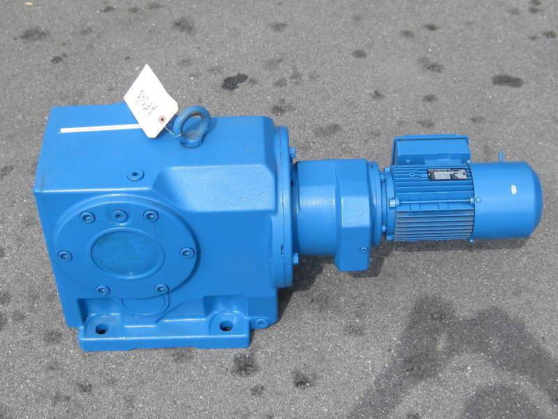 Sew Eurodrive DFT80K4 3/4HP K96R62 Gear Reducer Box REM (EBI3624-1)