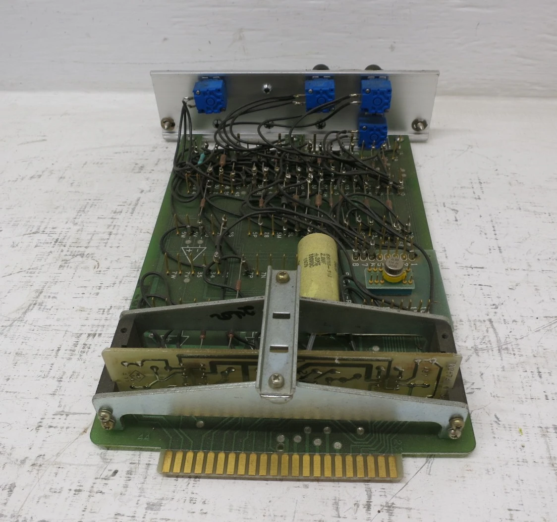 Reliance Electric 109081-102 PLC Calibration Module Board 84543-108A 048652 FLAW (EBI3515-1)