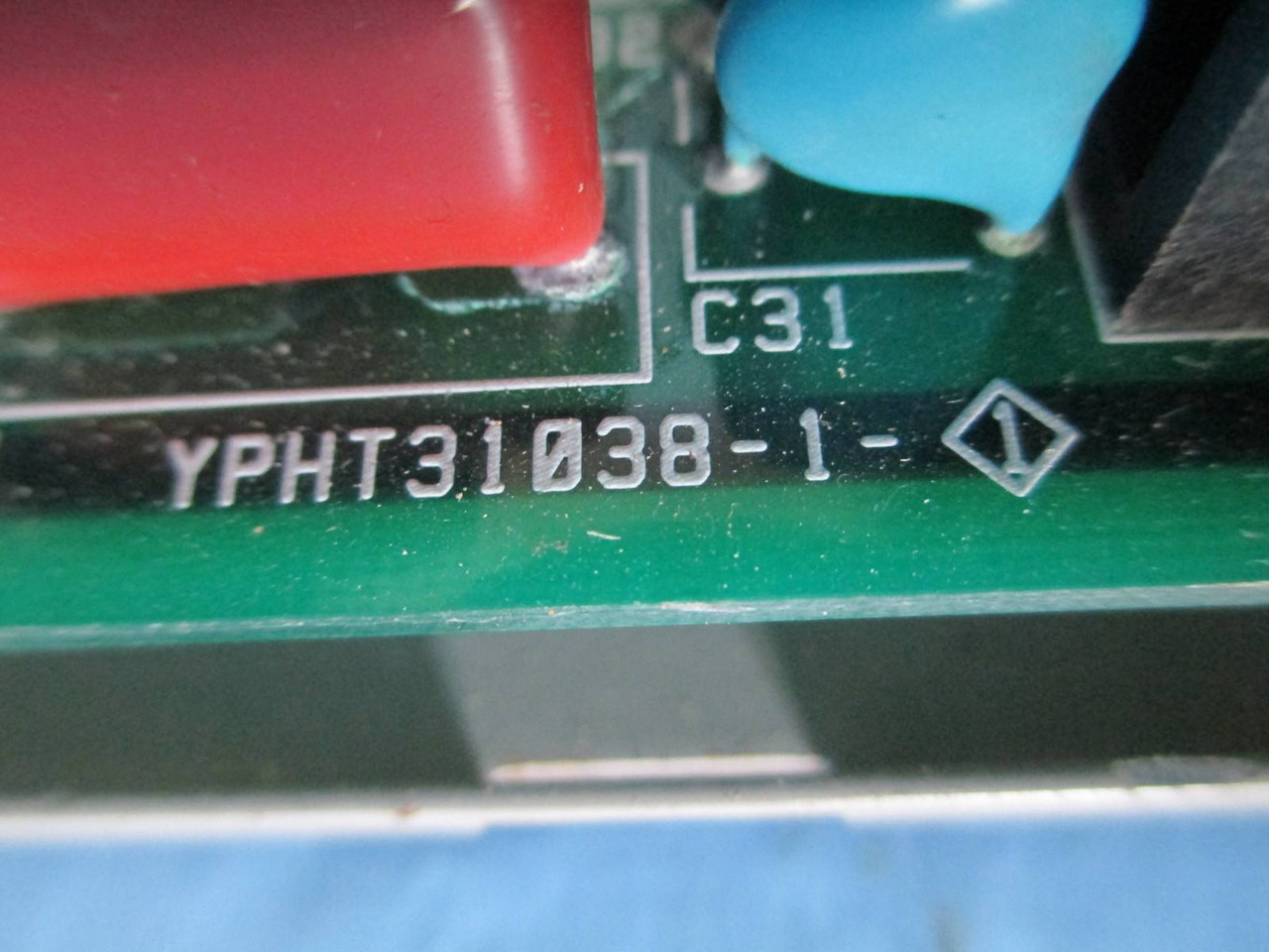 Omron Sysdrive 3G3SV AC Inverter Drive CIMR-PBEB1PST 1.5 KW 200V Yaskawa B1P5T0B (NP0006-1)