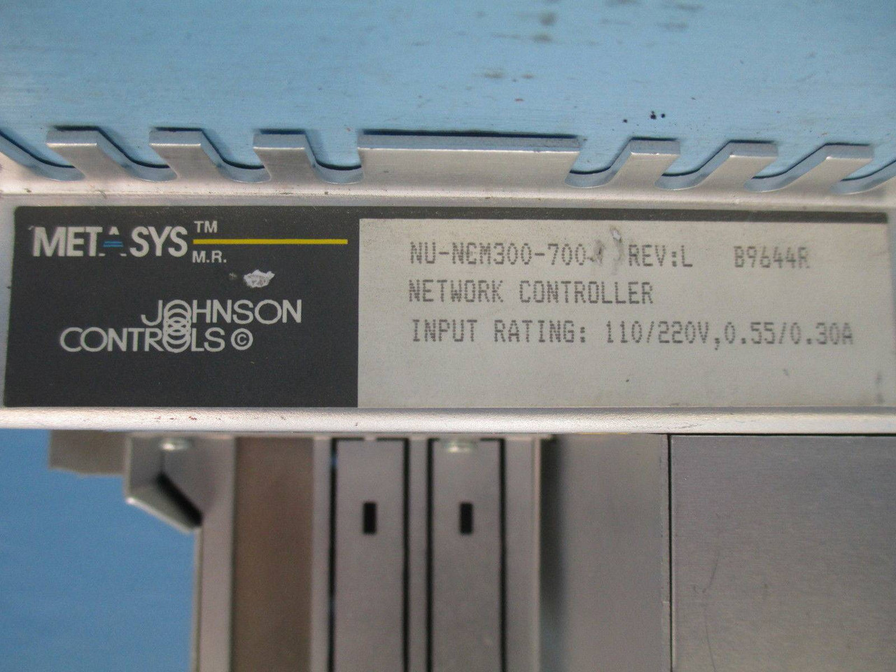 Johnson Controls NU-NCM300-700-1 Metasys Network Controller NCM 300 120 NUNCM300 (EBI2624-1)