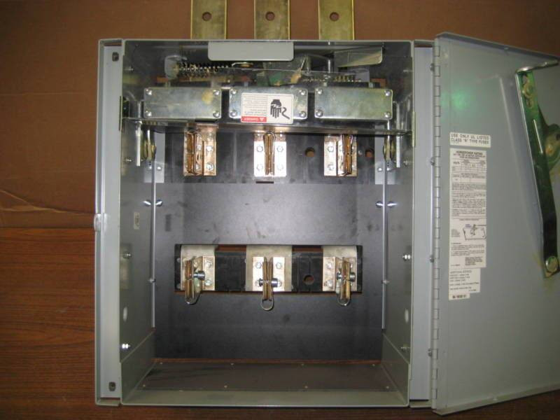 Siemens/ITE VMS325T 400 Amp 240V Panelboard Switch VMS325-T 400A Vacu Break (EBI3823-2)