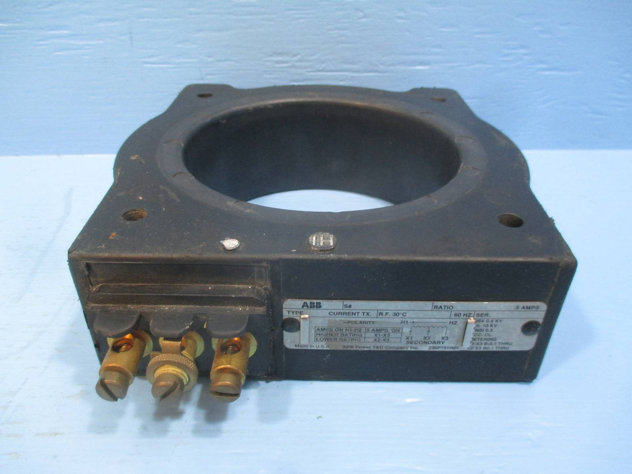 ABB 7524A58G09 Current Transformer 800/1600:5 Type CLC 5A (EBI0069-1)