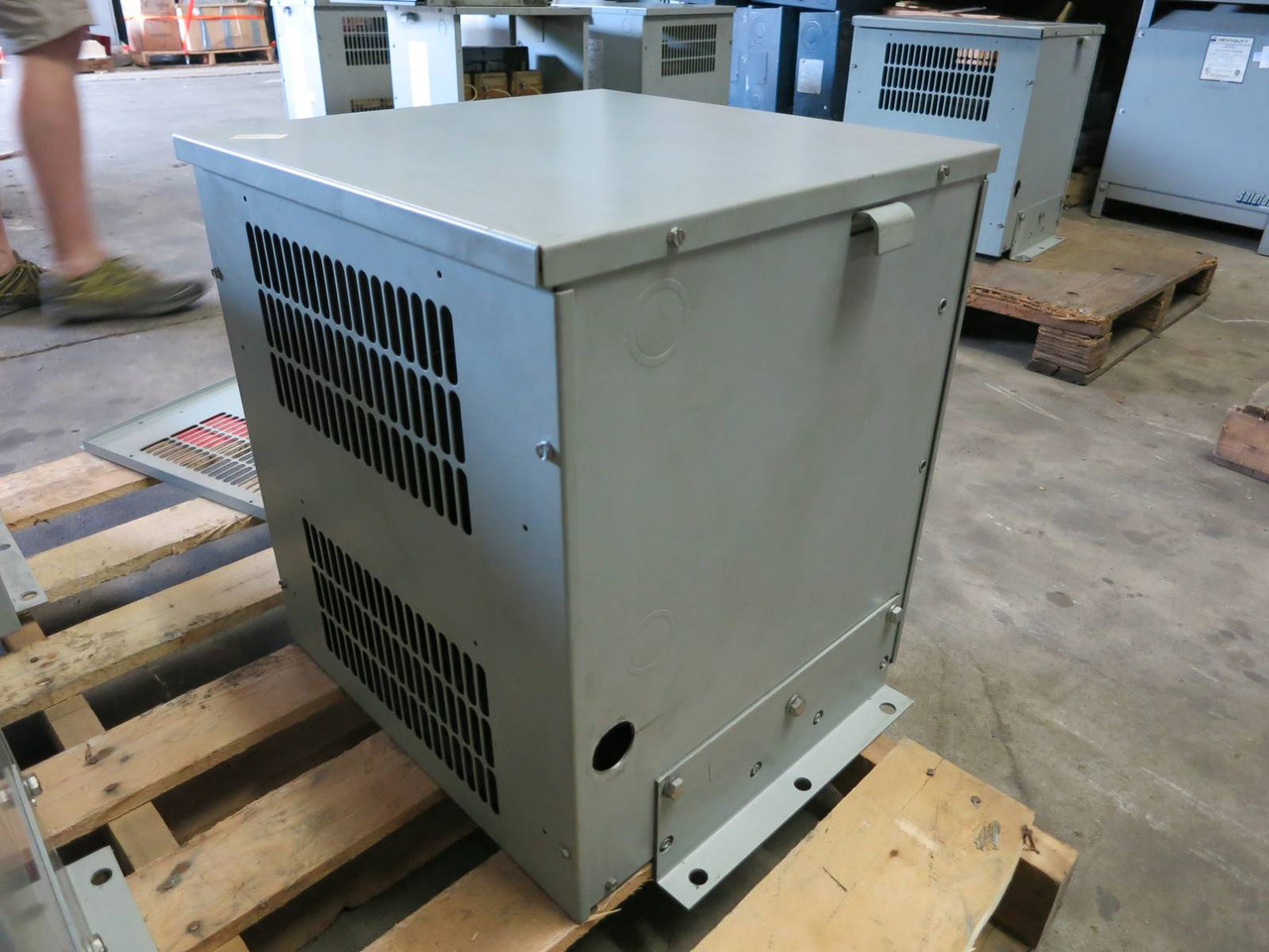 Hammond 7.5 KVA 460 to 460Y/265 3PH Isolation Transformer D007JJT Allen Bradley (PM0172-5)
