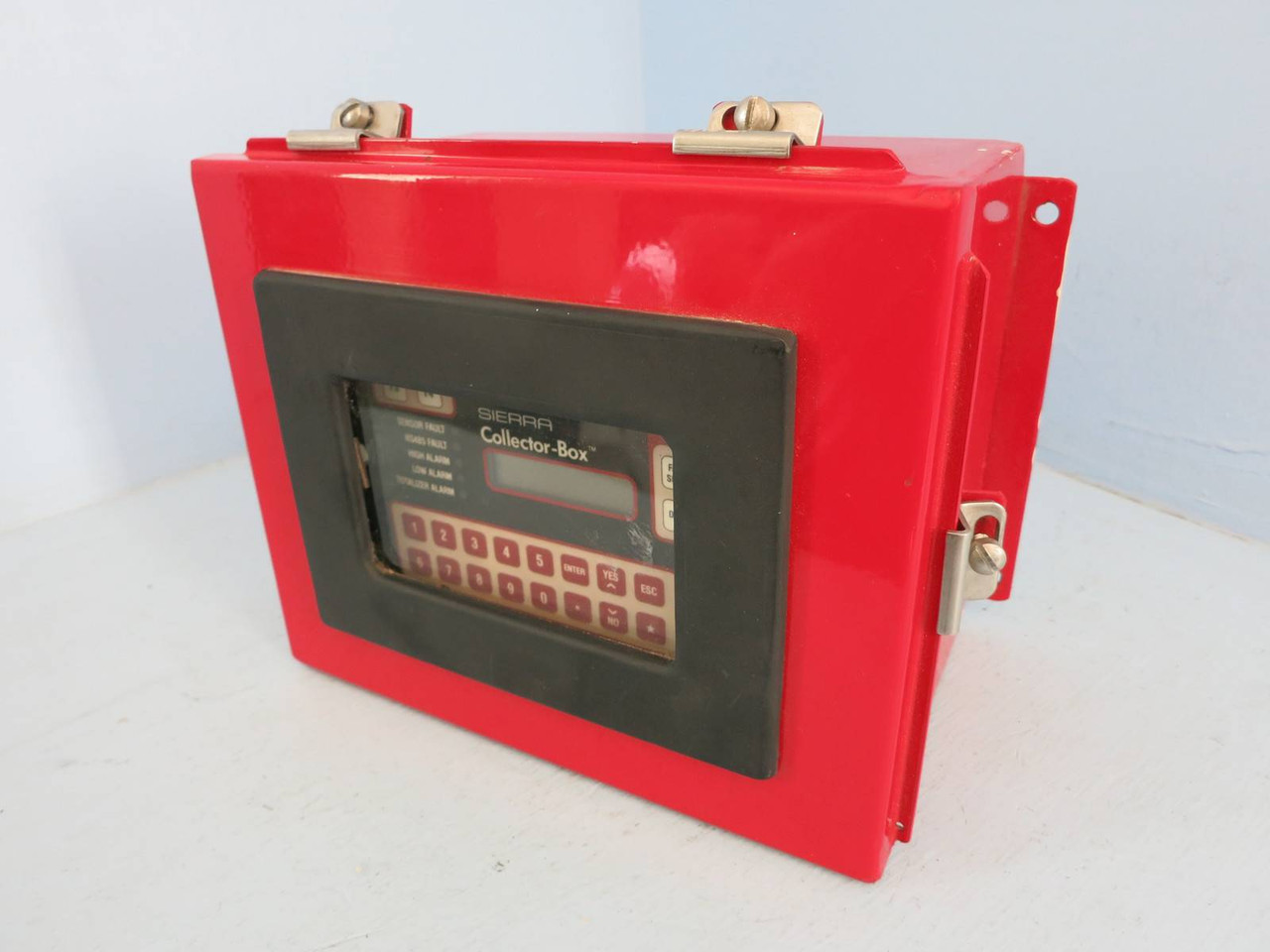 Sierra 640/650 Steel-Trak Mass Flow Meter Collector-Box 150 PSIG Range: 0-5500 (PM0292-1)