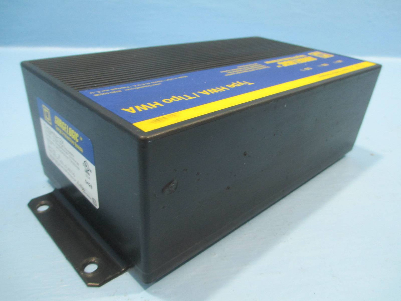 Square D SurgeLogic TVS2WA12X Transient Voltage Surge Suppressor 120 kA 208Y/120 (NP0171-1)