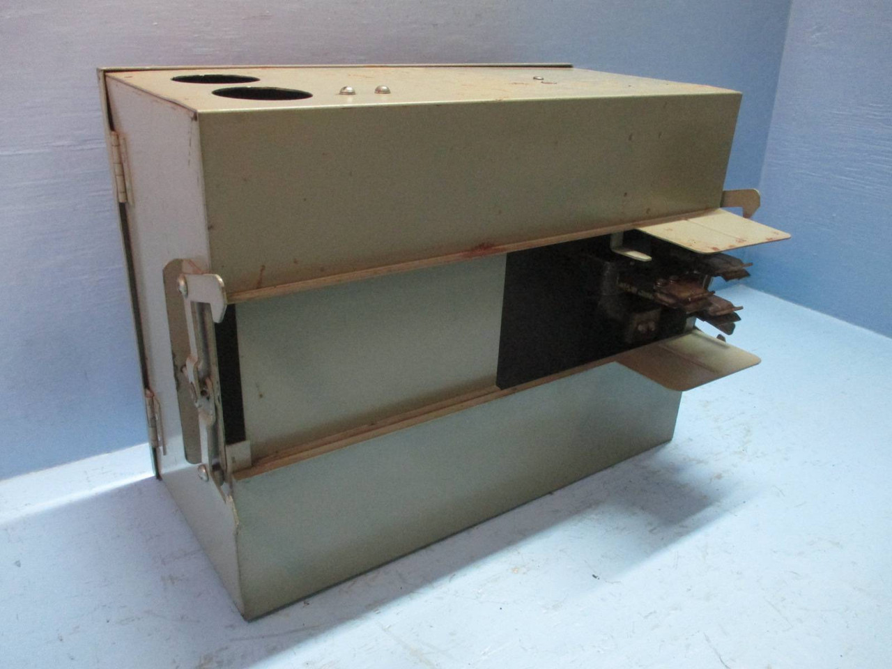 ITE R6C3400 400A 600V 3PH 3W XL-X Breaker Bus Plug Busway RJC3400 Gould 400 Amp (PM0385-2)