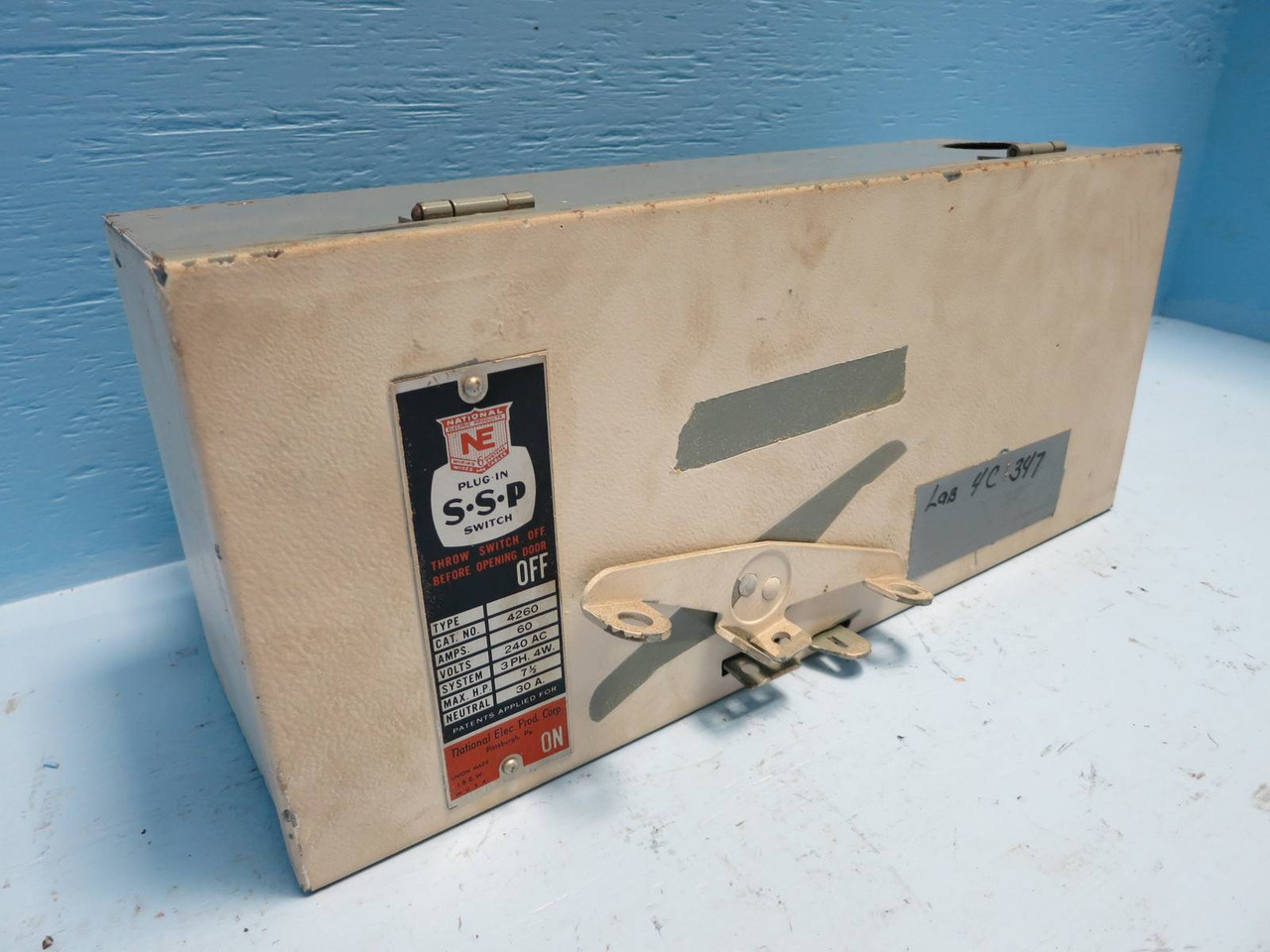 Image of National Electric Cat# 4260 60A 240V 3PH 4W Plug-In S-S-P Switch Busplug NE Bus
