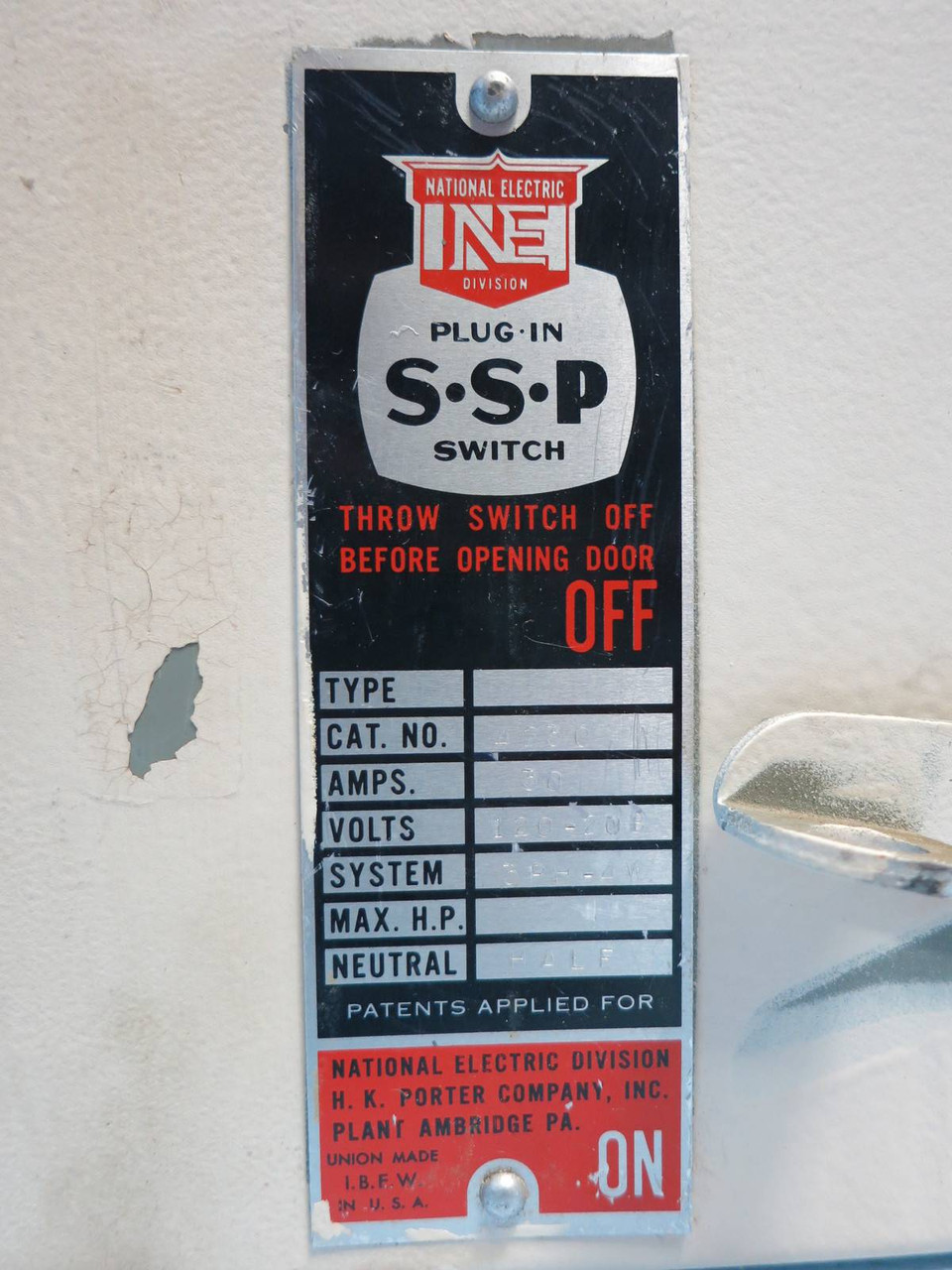 National Electric Cat# 4230 30A 240V 3PH 4W Plug-In S-S-P Switch Busplug NE Bus (PM0453-7)
