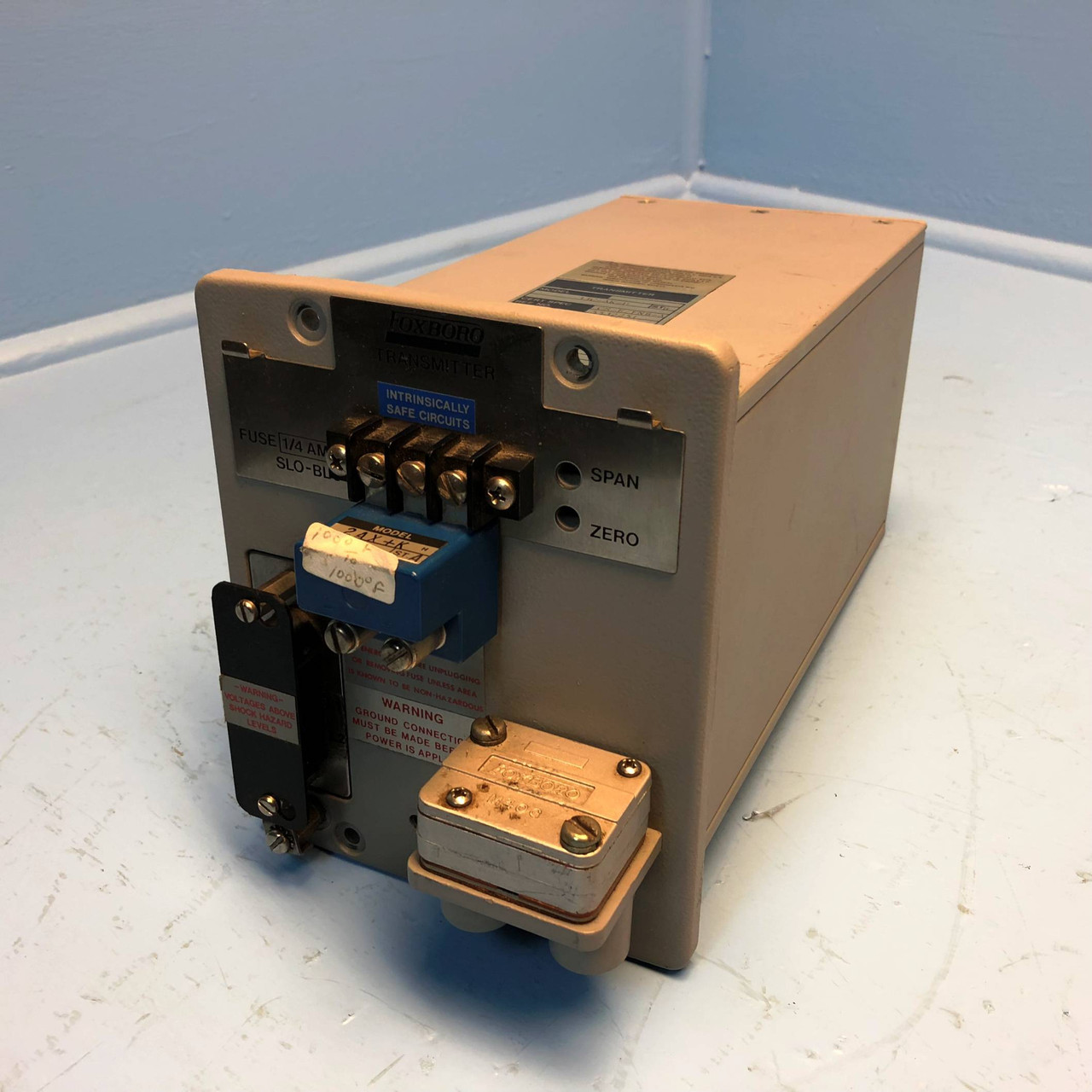 Foxboro Transmitter Model 33C-AK-U ST B Supply 120 VAC/19-23 psi Output 3-15 psi (PM0523-2)