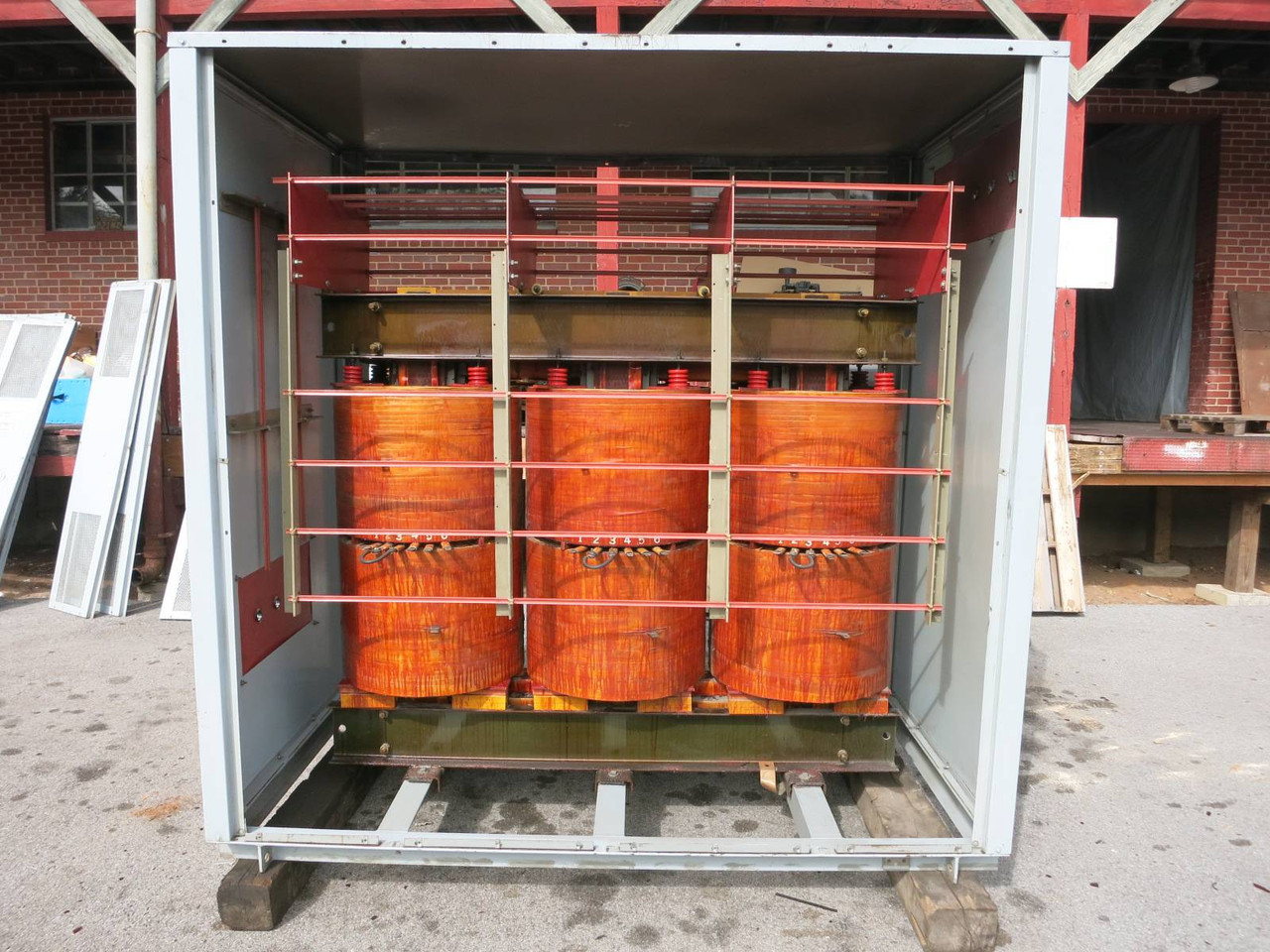 Virginia 1250 kVA 13125-11875 Delta - 4160Y 341250B501 Transformer 12470 1250kVA (PM0527-1)