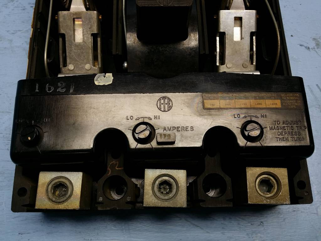 Gould I-T-E JKL3B175 175A Circuit Breaker Type ET 5745 ITE JKL JKLB175 175 Amp (EBI2585-10)