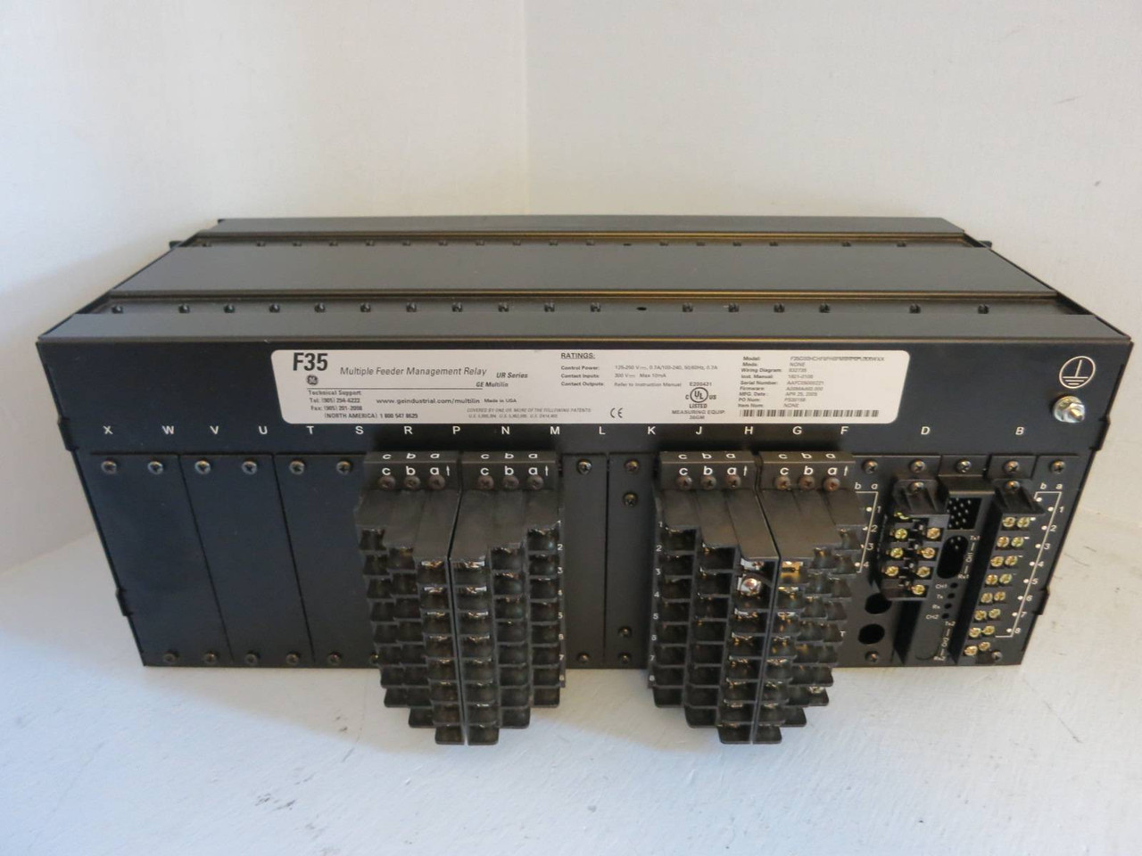GE Multilin F35 Multiple Feeder Management Relay w Display Panel, Rack, NO PLCS (PM0688-3)
