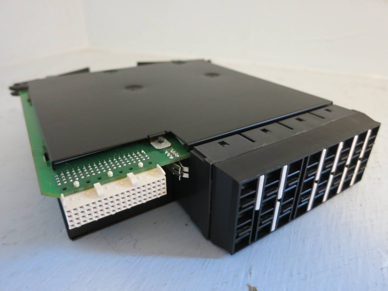 GE Multilin Sensitive Ground 8R UR8RH 8CT 12A0-0305-A2 PLC General Electric (PM0703-15)