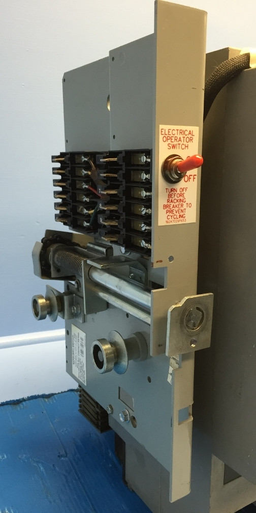 GE TC2020SSE1 2000A Power Break Breaker 2000 Amp General Electric 3P LSI TC2020 (EM0573-1)