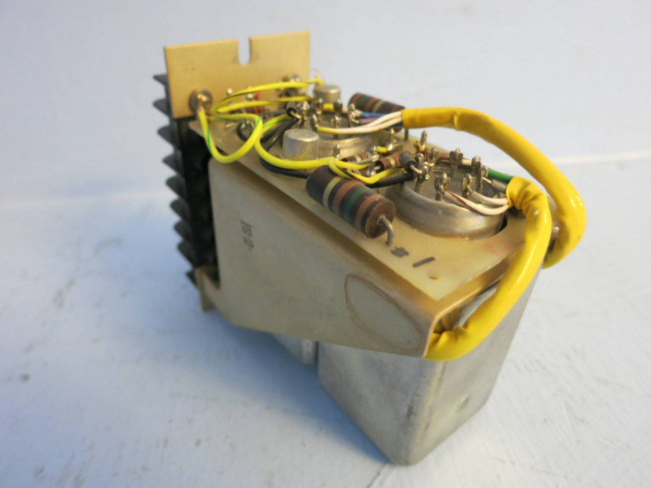 Bently Nevada 72965-01 Relay Alarm PLC Bentley 72130-13 72145-01 N 72144-01 H (PM0725-4)
