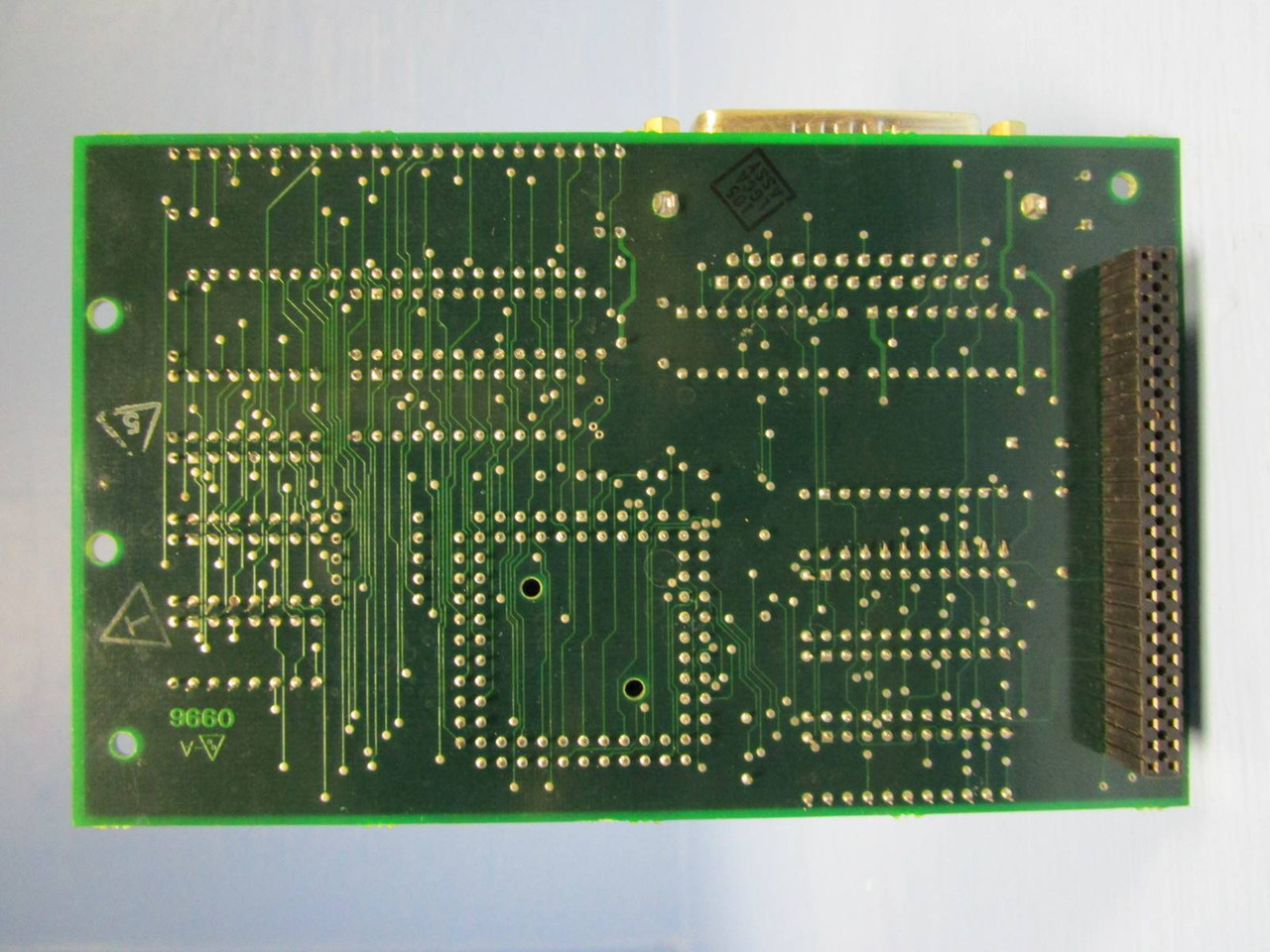 Landis & Gyr 1011571000 Rev B 1011569 000 Rev C PLC Chiller 1011569000 (NP0453-1)