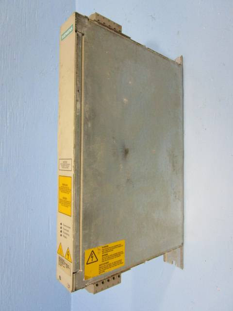 Siemens 6SE7018-0ES87-2DA1 DC MasterDrives Braking Unit SimoVert Drive 6SE7018 (NP0466-1)