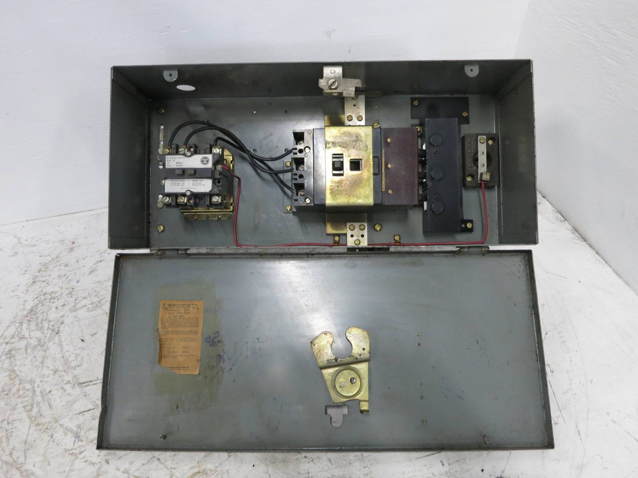 Westinghouse BPIN-A226SIABN 20A Breaker/30A Lighting Contactor Busplug 47-E-2532 (PM0820-70)