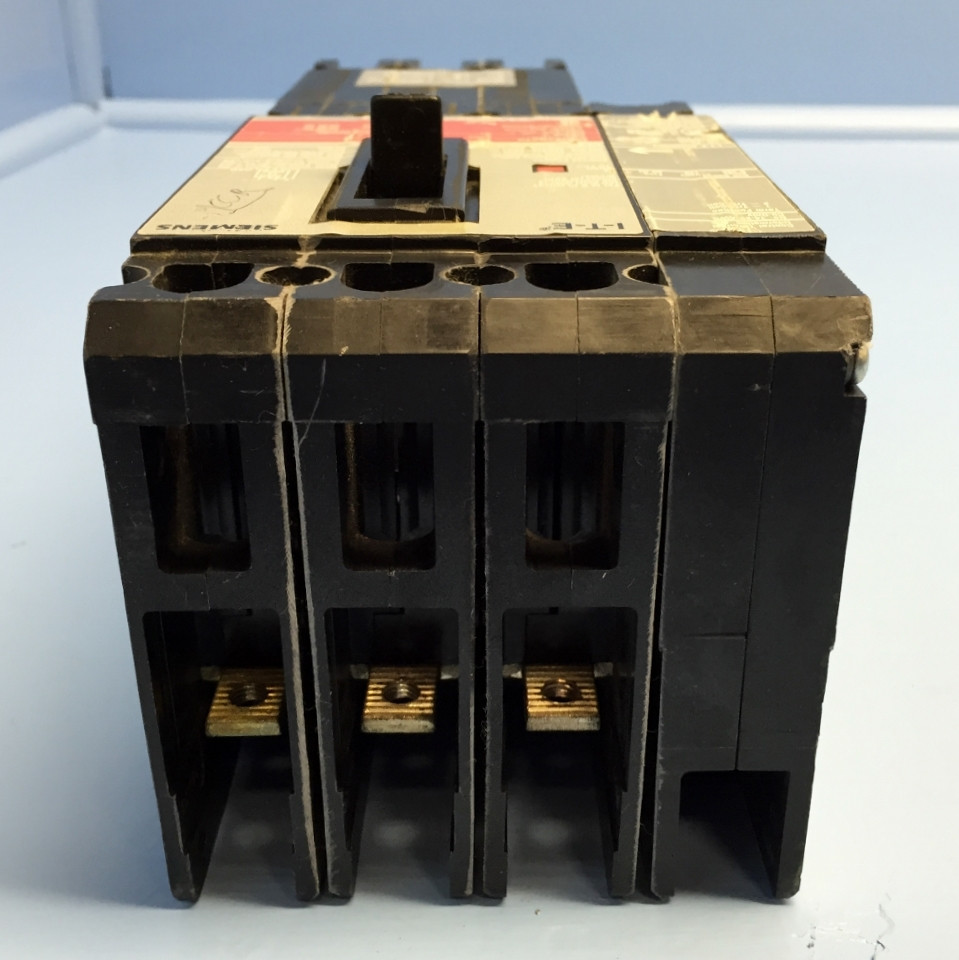 Siemens I-T-E CED63B070 70A Circuit Breaker w/ Shunt S01ED60 CED6 ITE 70 Amp (EM0647-2)