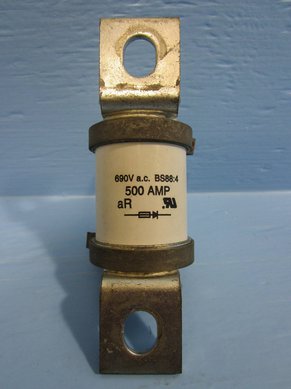 Bussmann 500MMT Fuse 500 Amp 690 VAC BS88:4 aR 500 MMT Busman 500A 690V Cooper (NP0504-16)