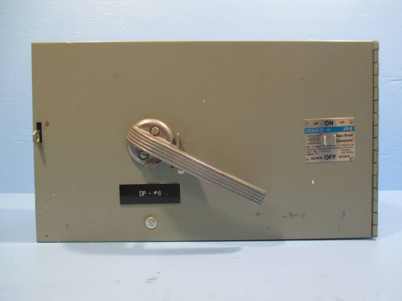 Gould ITE 200 Amp 600V V7F3604MS Fusible Vacu-Break Switch V7F3604 w Hardware (TK0410-1)