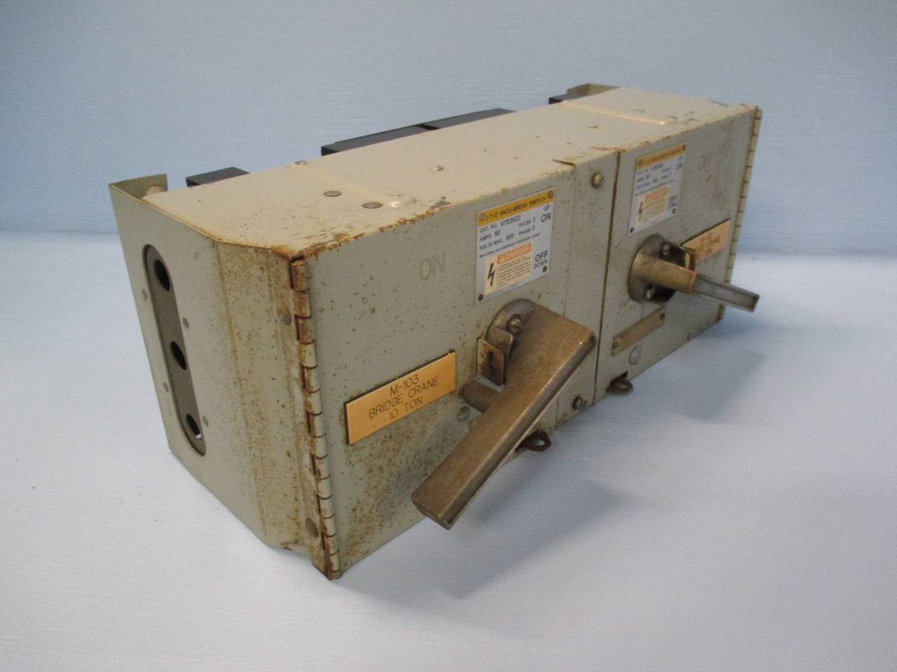 ITE Gould 60 Amp 600V V7E3622 Fusible Panelboard Switch w/ Hardware V7E3622R 60A (TK0422-9)