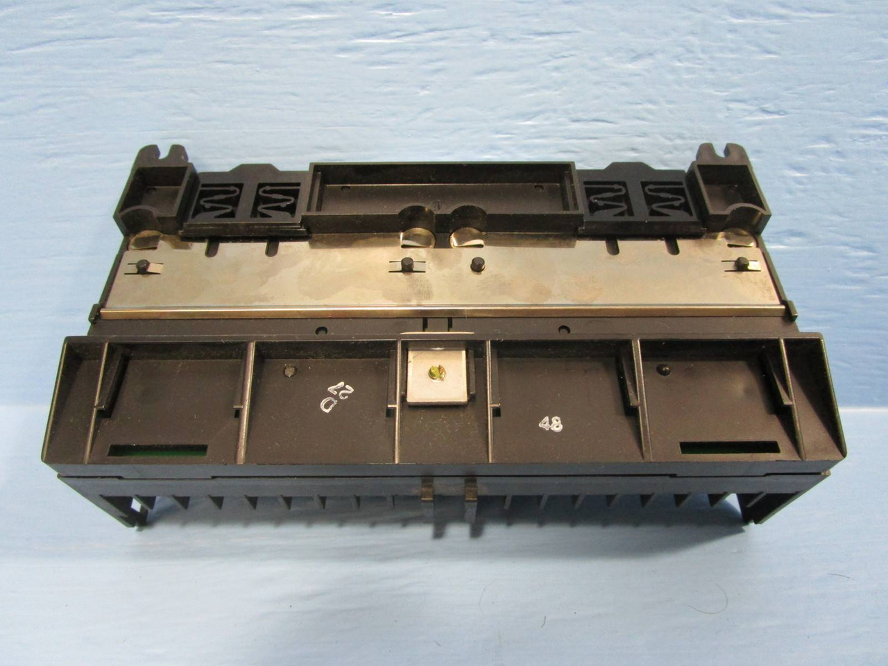 GE Fanuc IC670CHS101A I/O Base Barrier Style Terminal IC670CHS101 A Rack 90 70 (NP0510-12)