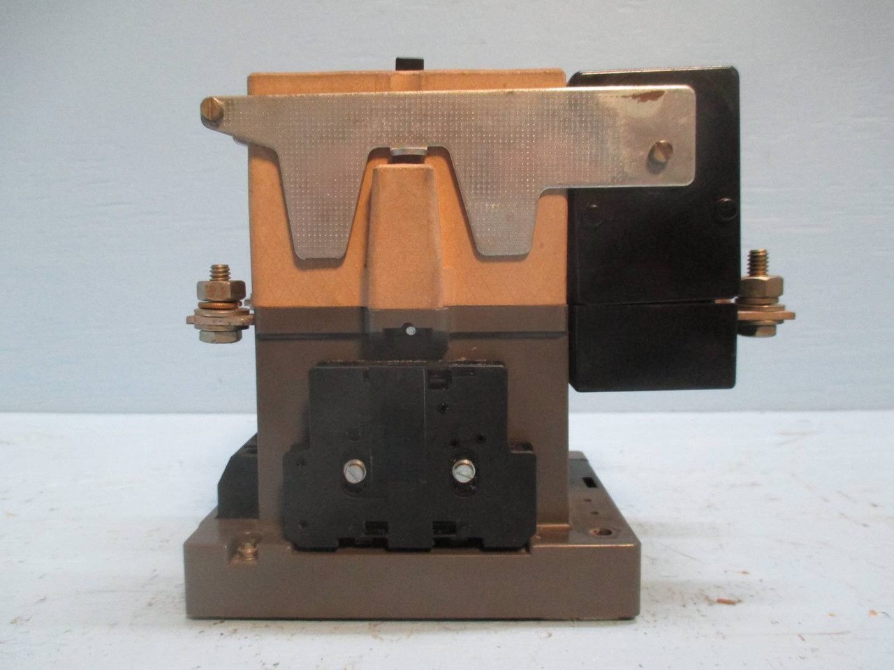 Siemens 3TC48-17-0B 75 Amp 2 Pole DC Contactor 600V DC 120V Coil 45 HP 2POL (TK0565-5)