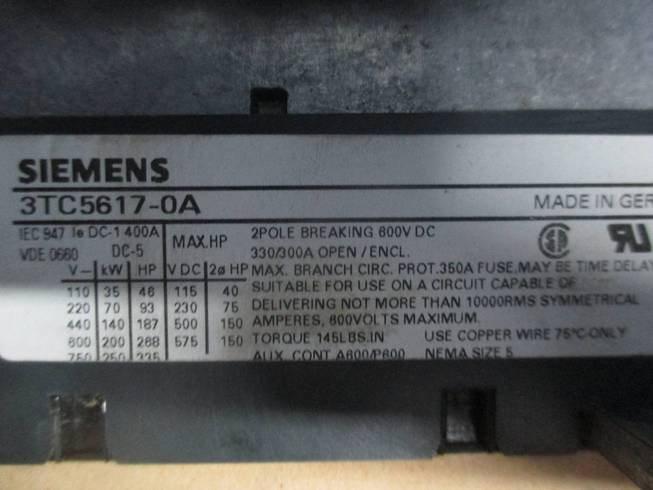 Siemens 3TC5617-0A 330 Amp 2 Pole DC Contactor 600V DC 110VDC Coil 150 HP 2Ph (TK0573-1)