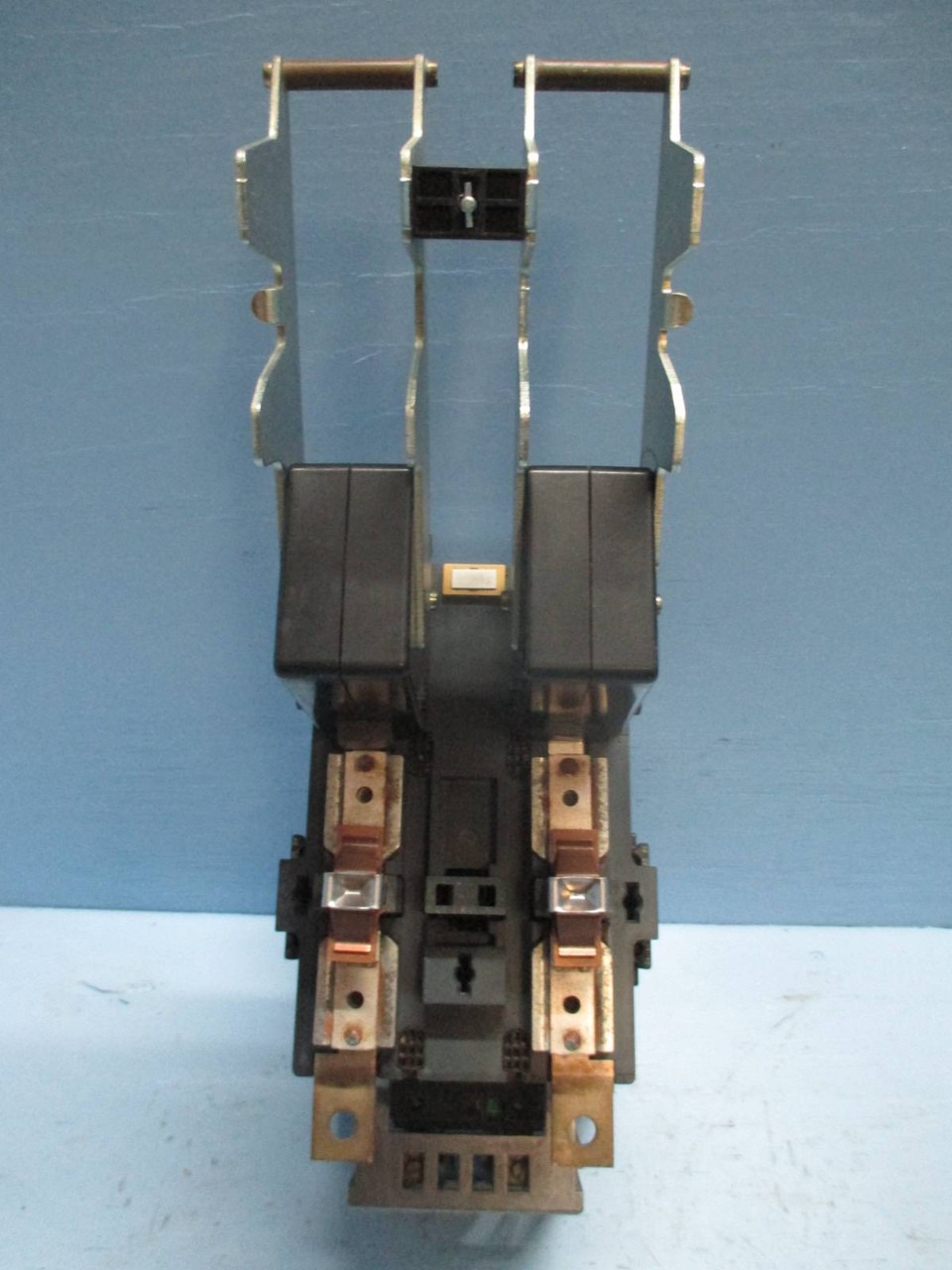 Siemens 3TC5617-0A 330 Amp 2 Pole DC Contactor 600V DC 110VDC Coil 150 HP 2Ph (TK0573-1)