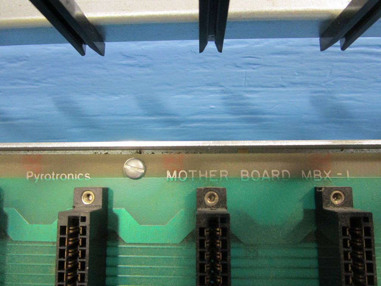 Cerberus Pyrotronics MBX-2 Rack Chassis PLC Fire Alarm Module Siemens MBX2 Slot (NP0632-1)