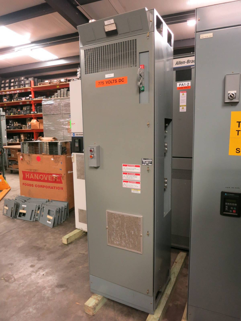 Allen Bradley 180A 575V NRU Non-Regenerative DC Bus Supply Unit 2364EA 575 HP (PM1173-1)